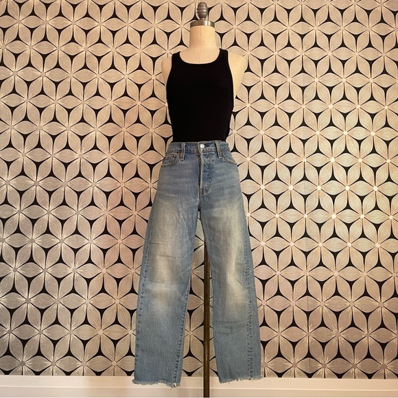 Levis Straight Leg Frayed Bottom Jeans - Picture 2 of 6